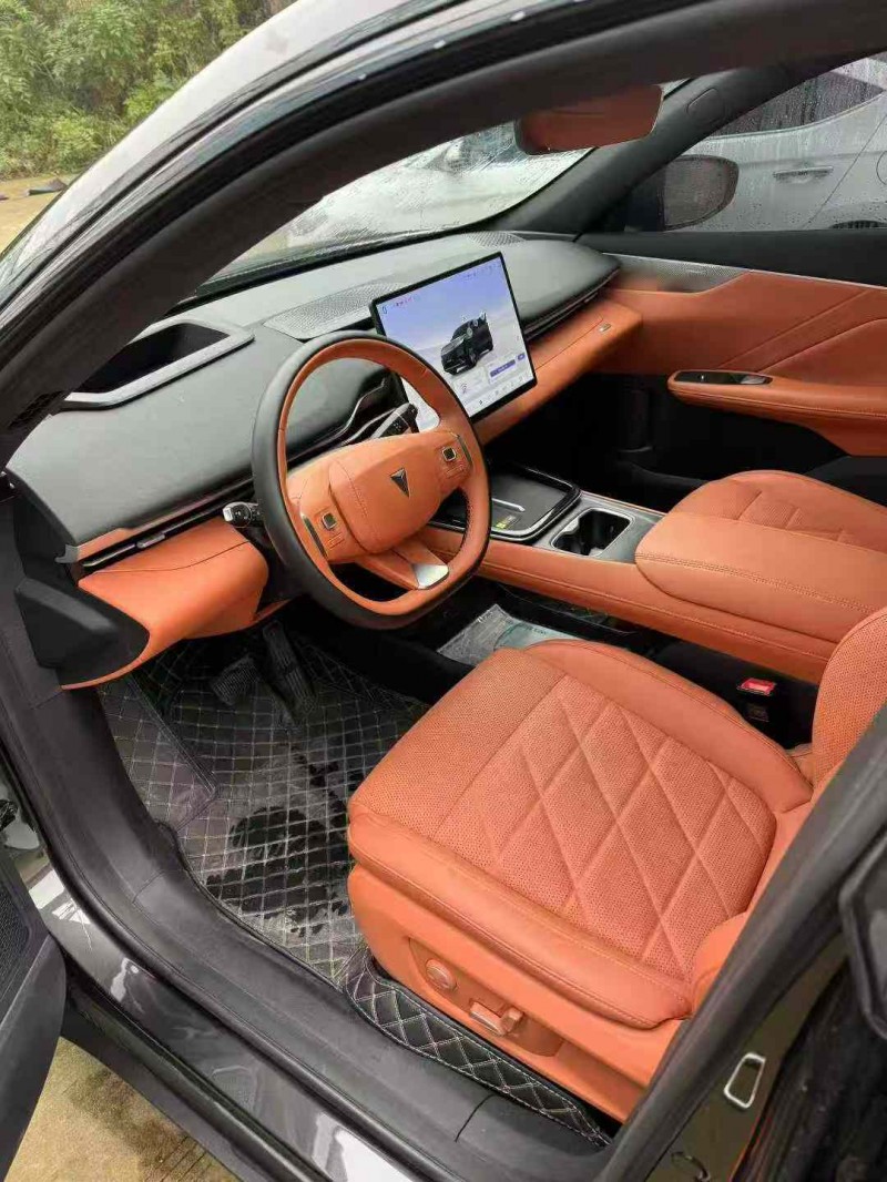 乐山25年长安汽车深蓝3