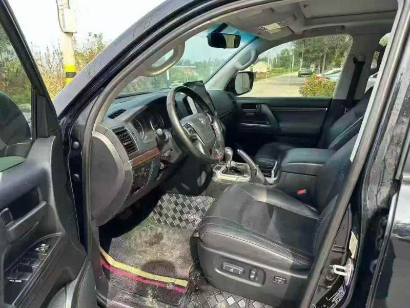 常州19年丰田兰德酷路泽3