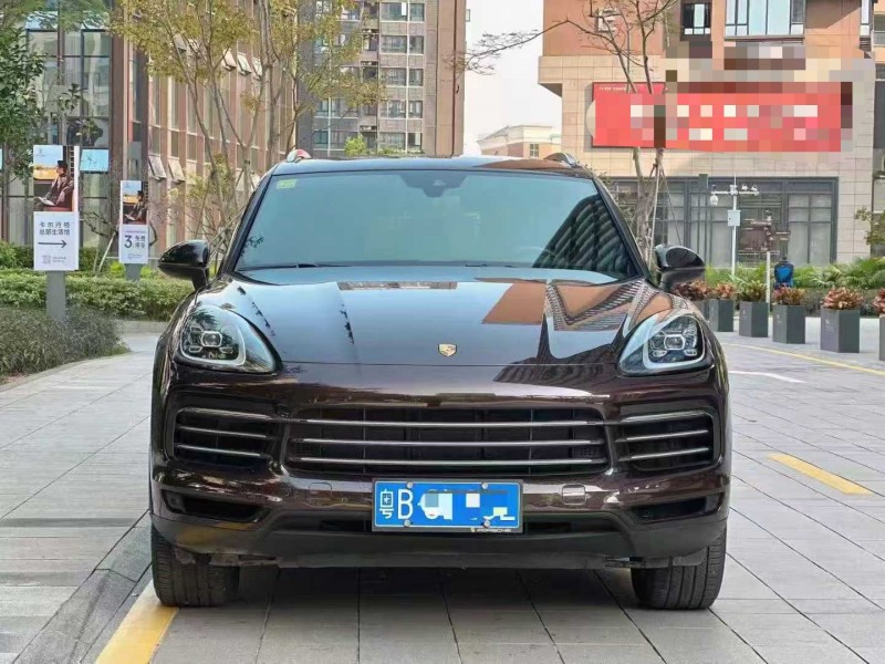 深圳21年保时捷卡宴1