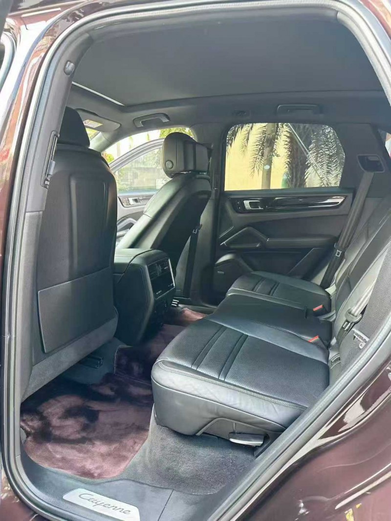 深圳21年保时捷卡宴4