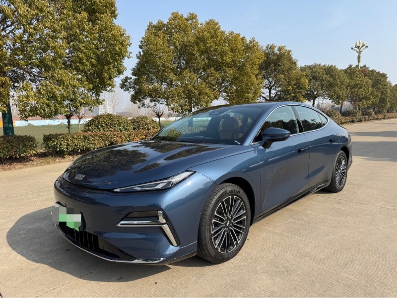 盐城25年吉利银河2