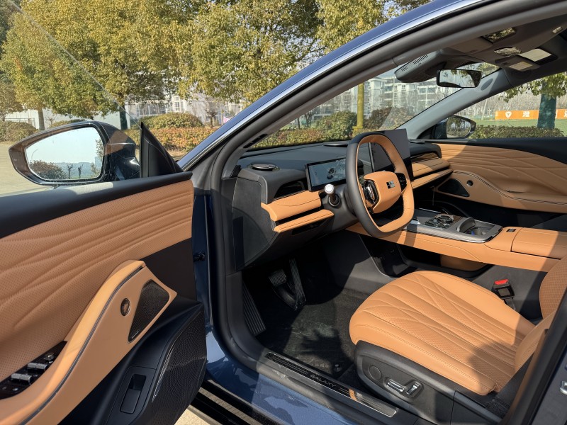 盐城25年吉利银河6