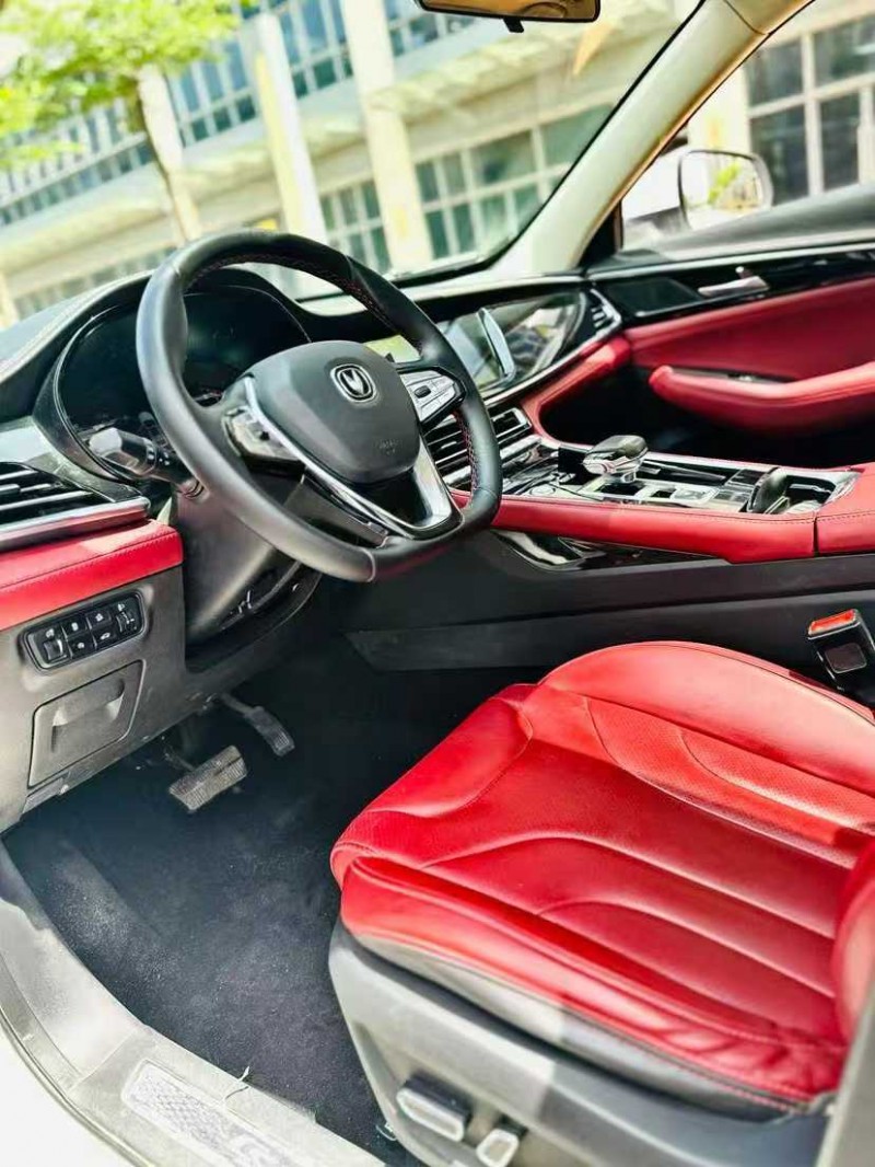 东莞20年长安汽车CS859