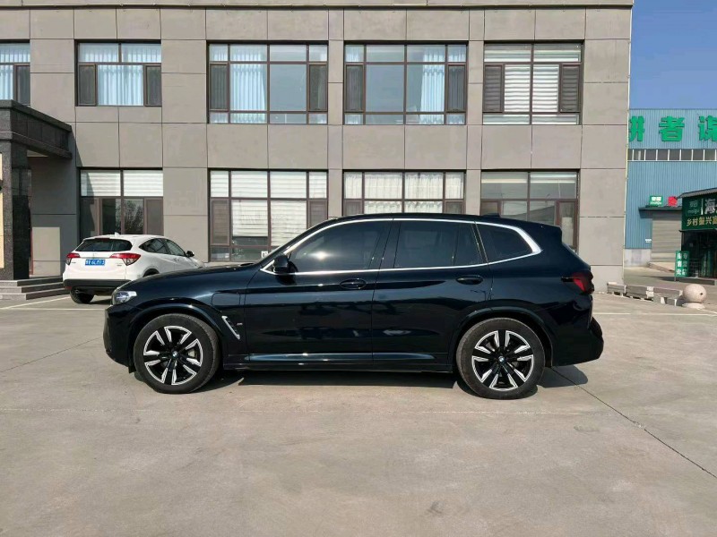 沧州24年宝马IX5