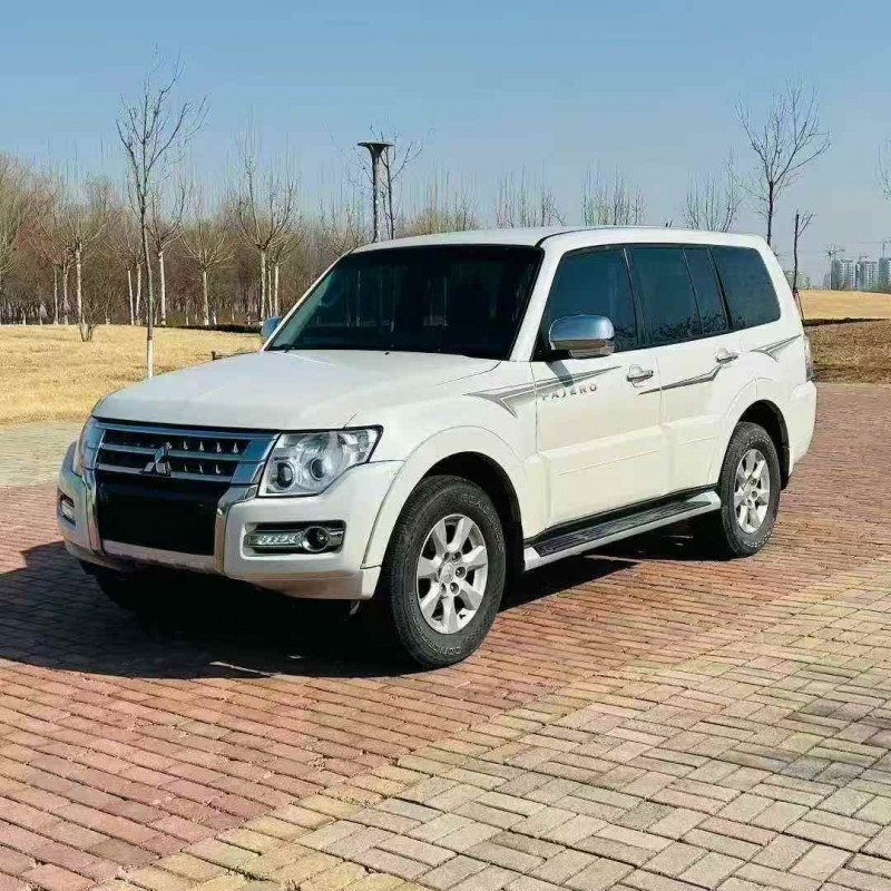 枣庄19年三菱帕杰罗2
