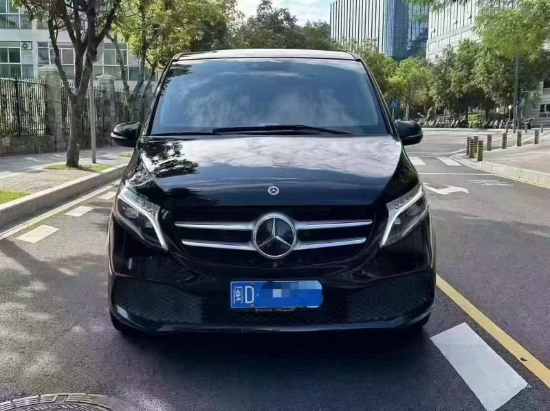 广州22年奔驰V1