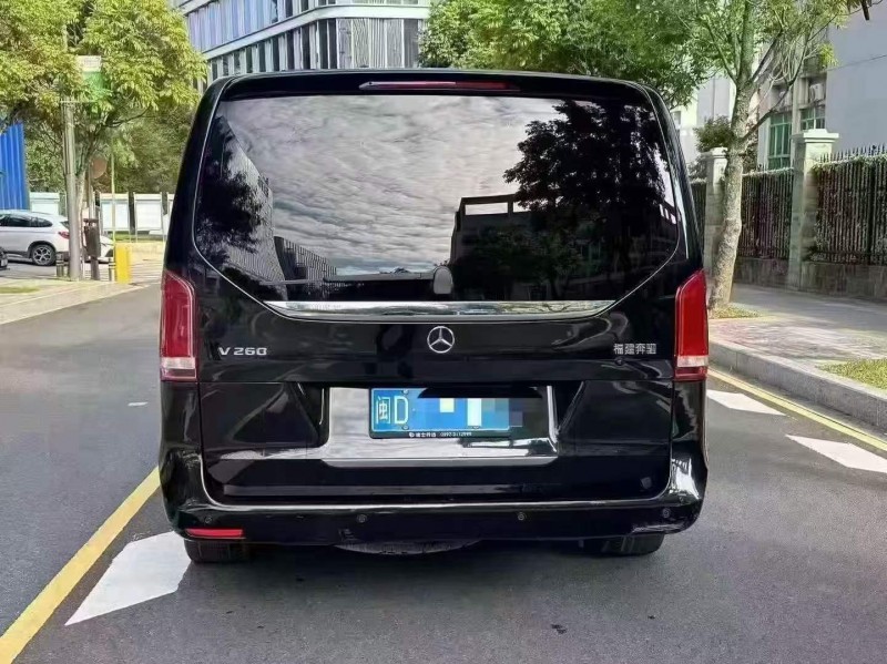 广州22年奔驰V9