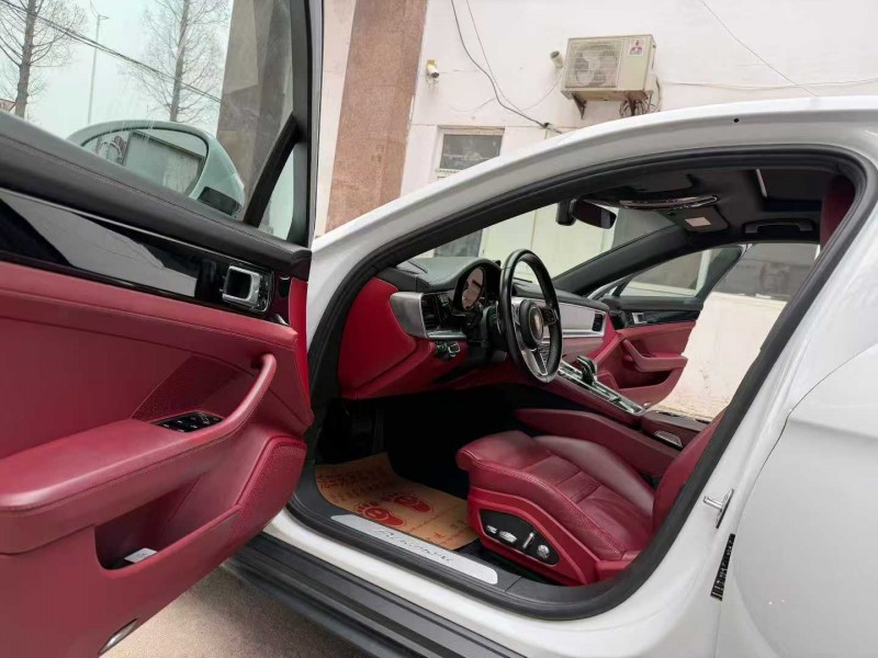 徐州19年保时捷帕拉梅拉4