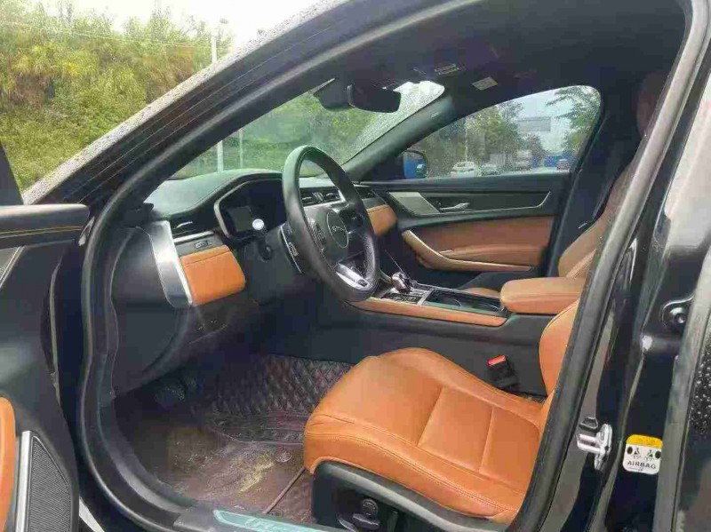 南宁23年捷豹XFL4