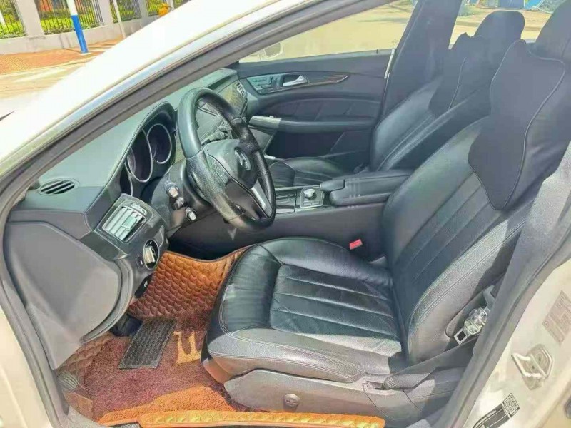 南宁13年奔驰CLS4