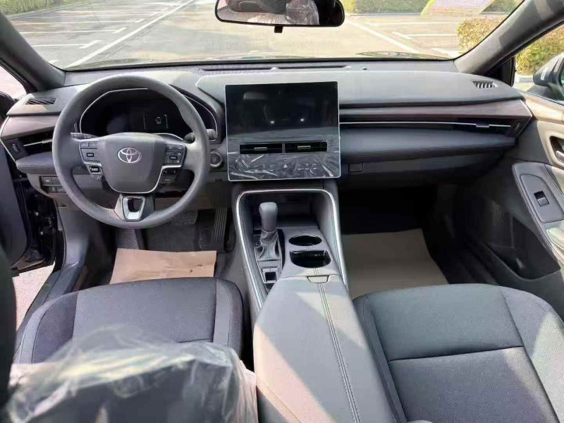 盐城26年丰田亚洲龙8