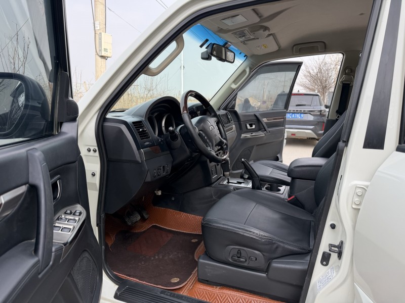 徐州20年三菱帕杰罗5