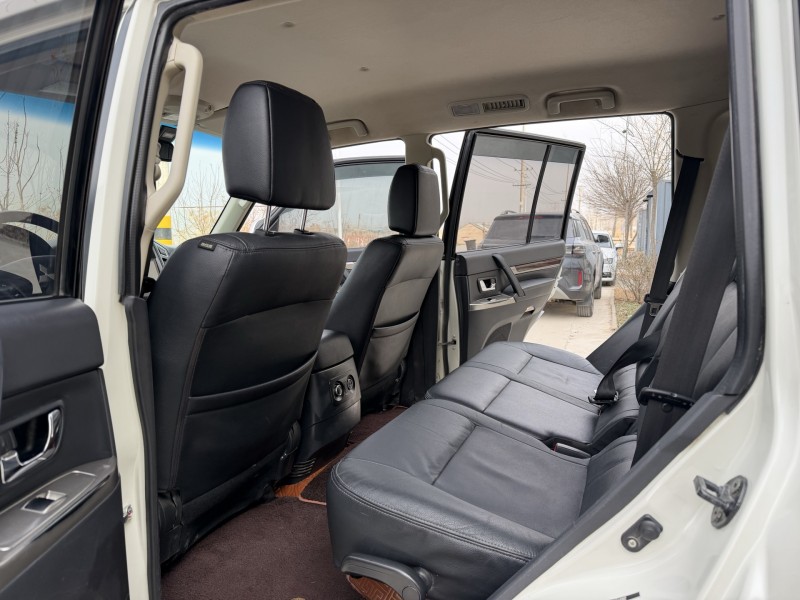 徐州20年三菱帕杰罗6