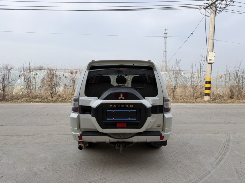 徐州20年三菱帕杰罗9