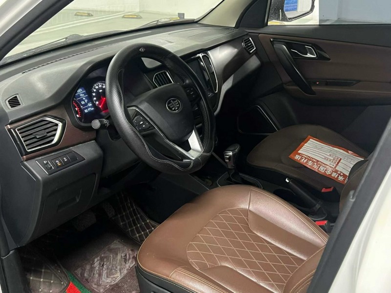 宿迁18年一汽森雅4