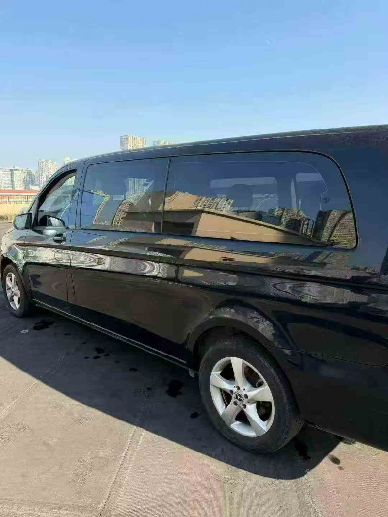 镇江20年奔驰威霆8