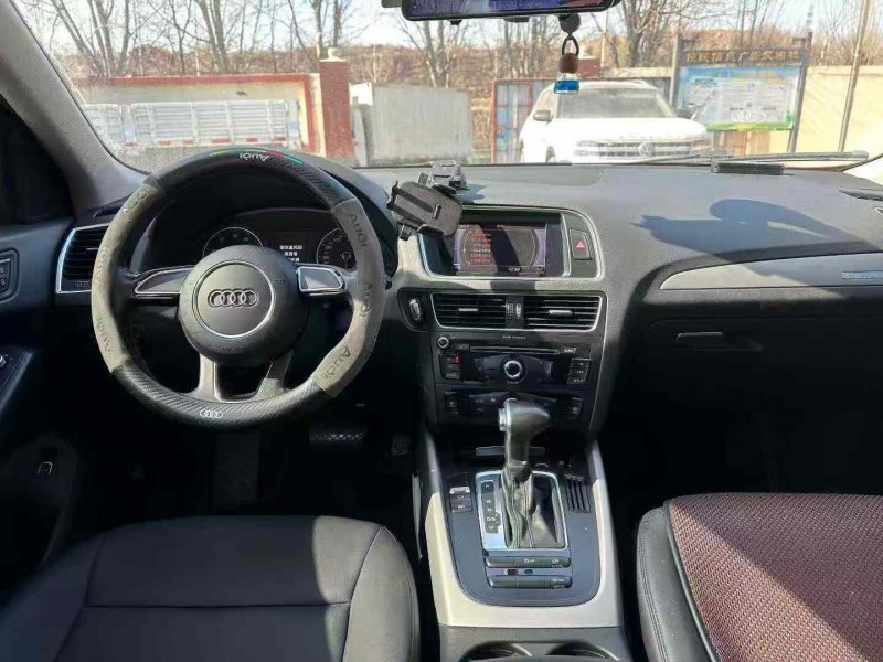 淄博15年奥迪Q56