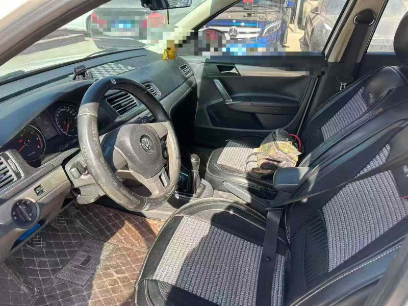 淄博14年大众朗逸4