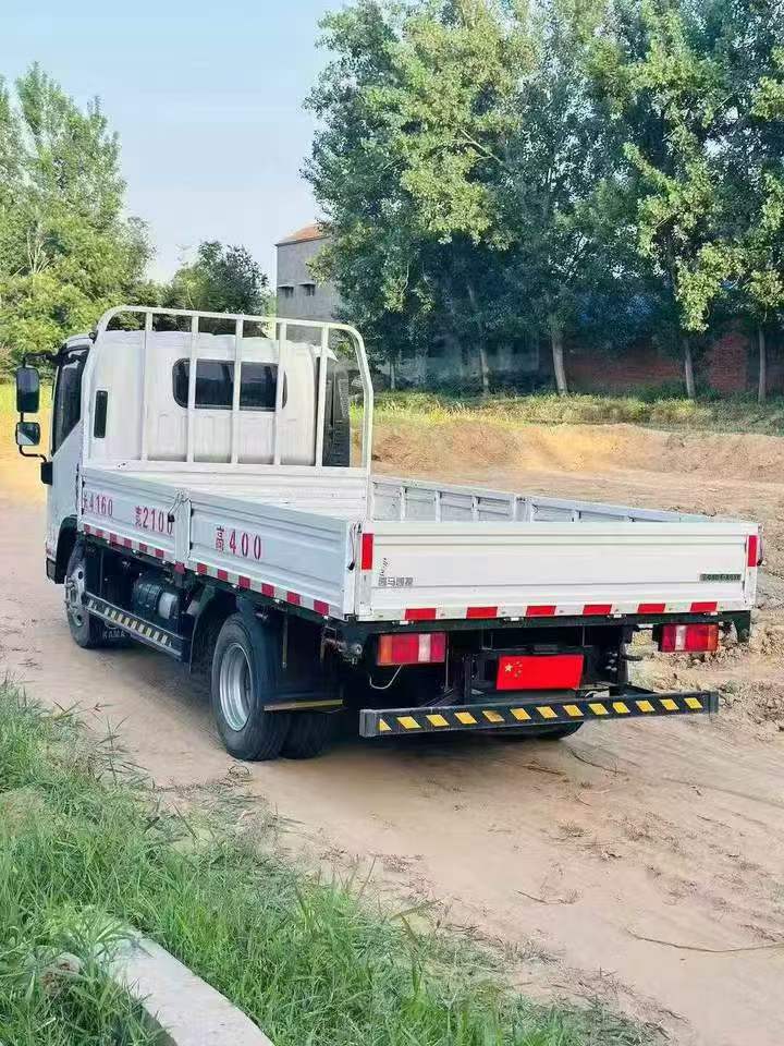 鹤壁23年凯马汽车锐航6