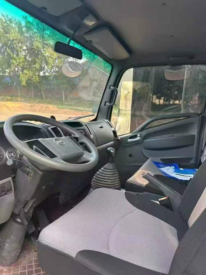 鹤壁23年凯马汽车锐航8