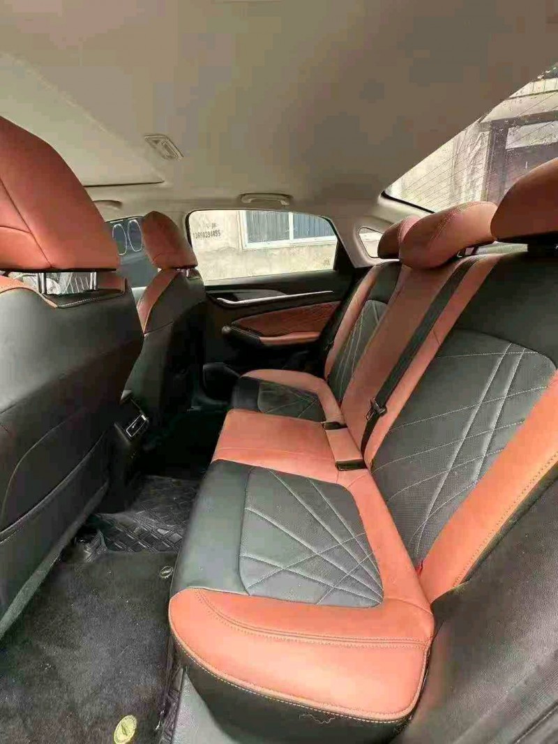 广元25年长安汽车逸动6