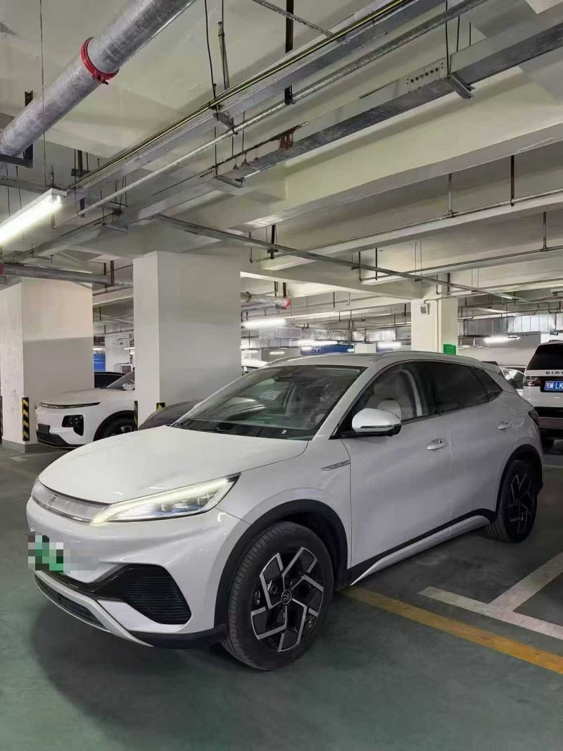 襄阳25年比亚迪元2