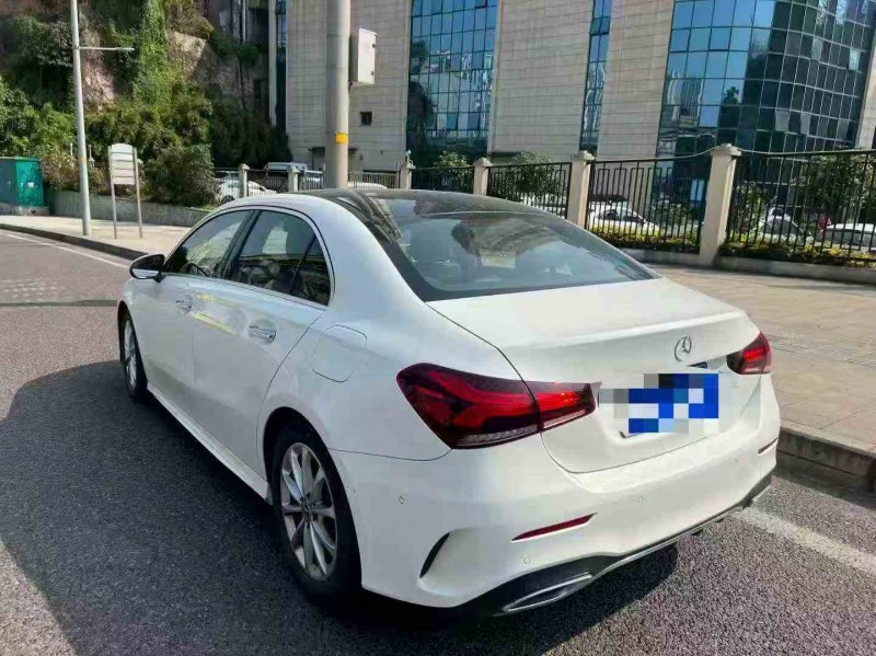重庆20年奔驰A8