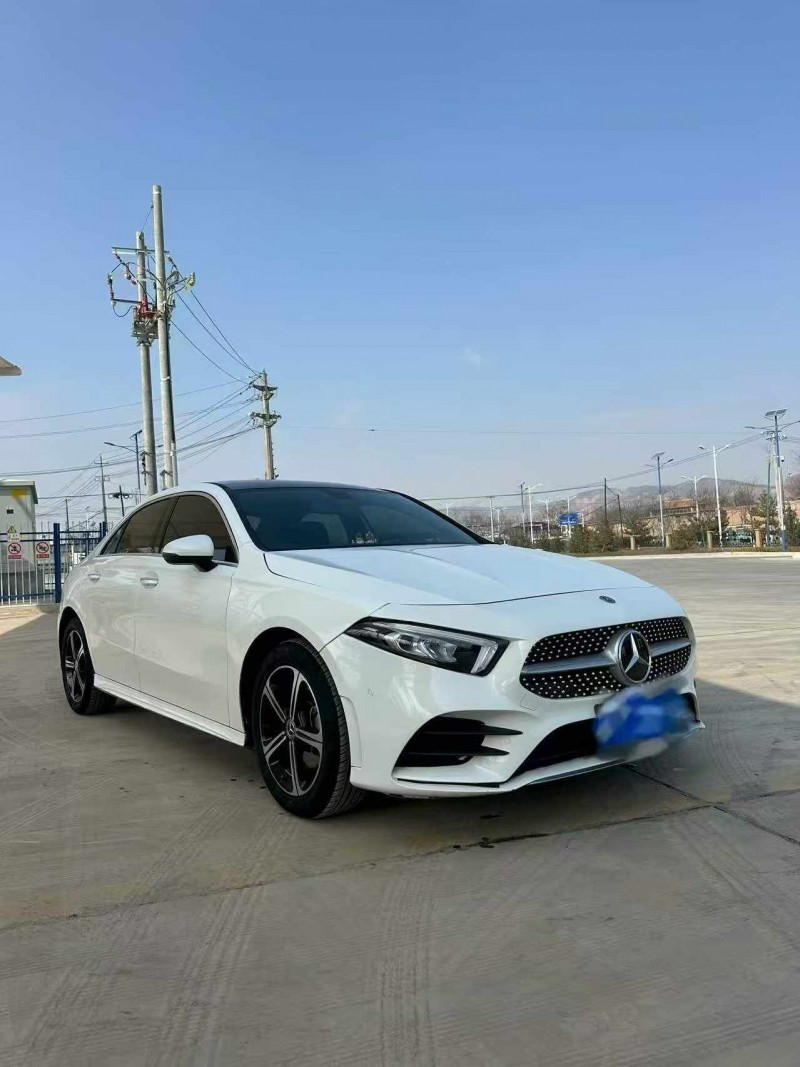 平凉22年奔驰A2