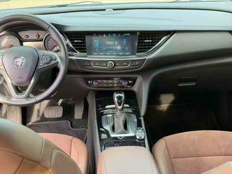 汉中19年别克君威5