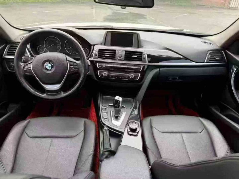 重庆17年宝马3系3