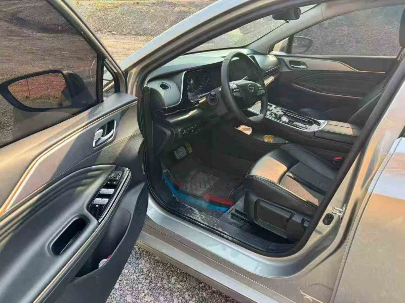 咸阳24年传祺埃安S4