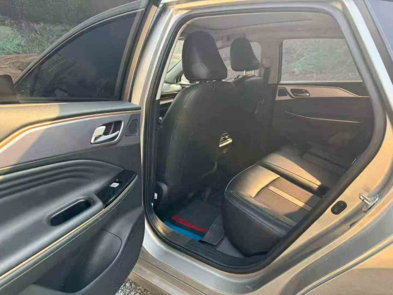 咸阳24年传祺埃安S5