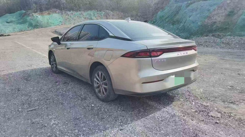 咸阳24年传祺埃安S7