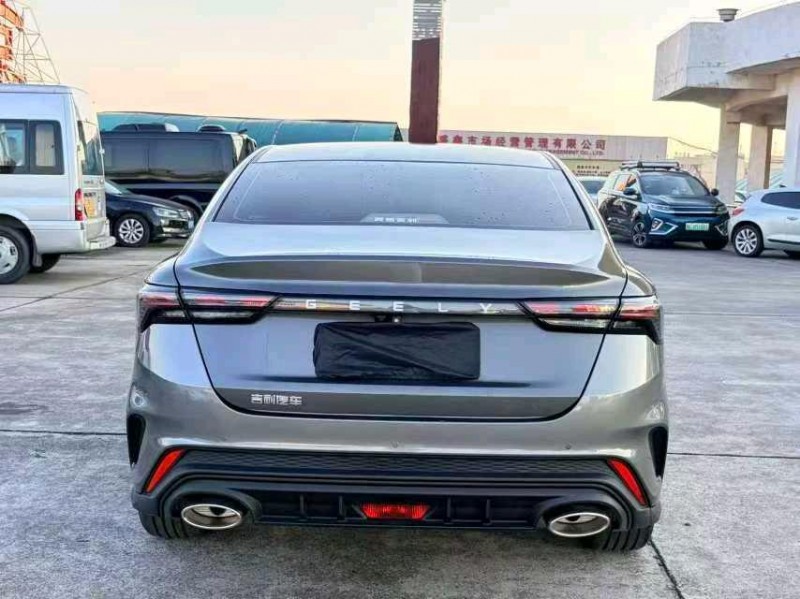 东莞25年吉利缤瑞7