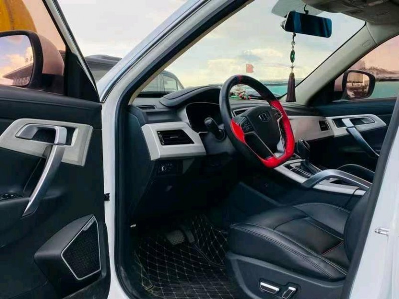 东莞19年吉利博越4