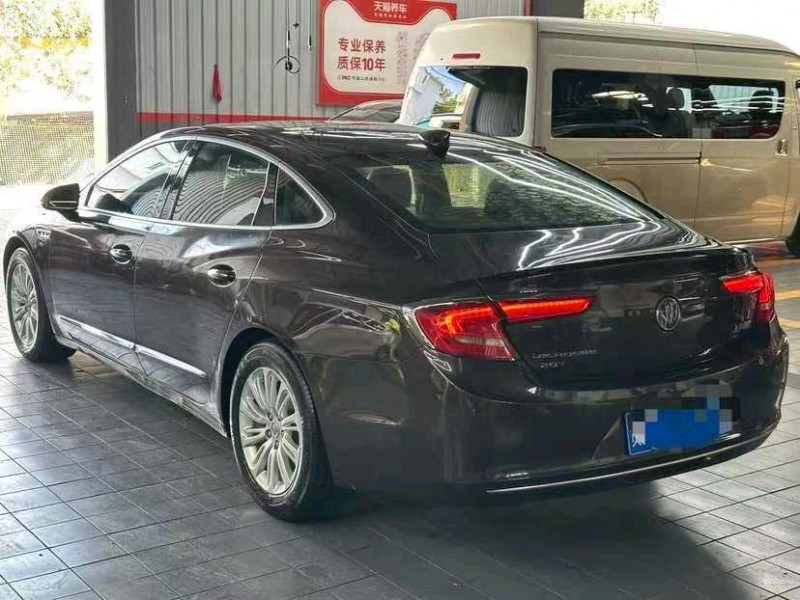 东莞17年别克君越4