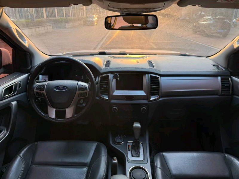 东莞16年福特撼路者5