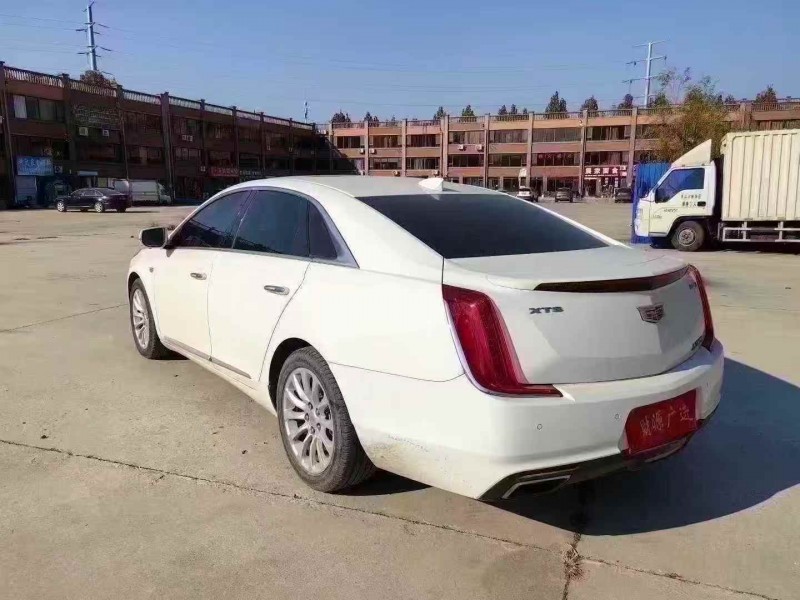 潍坊18年凯迪拉克XTS8