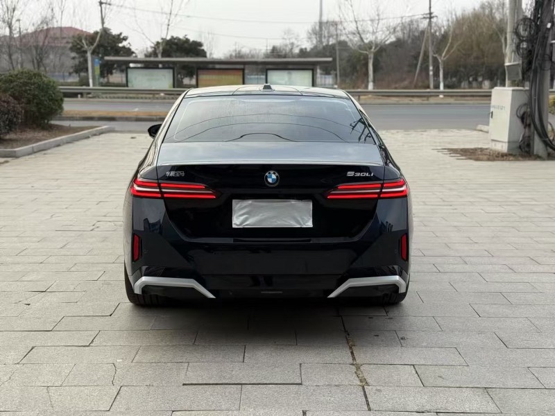 营口24年宝马5系9