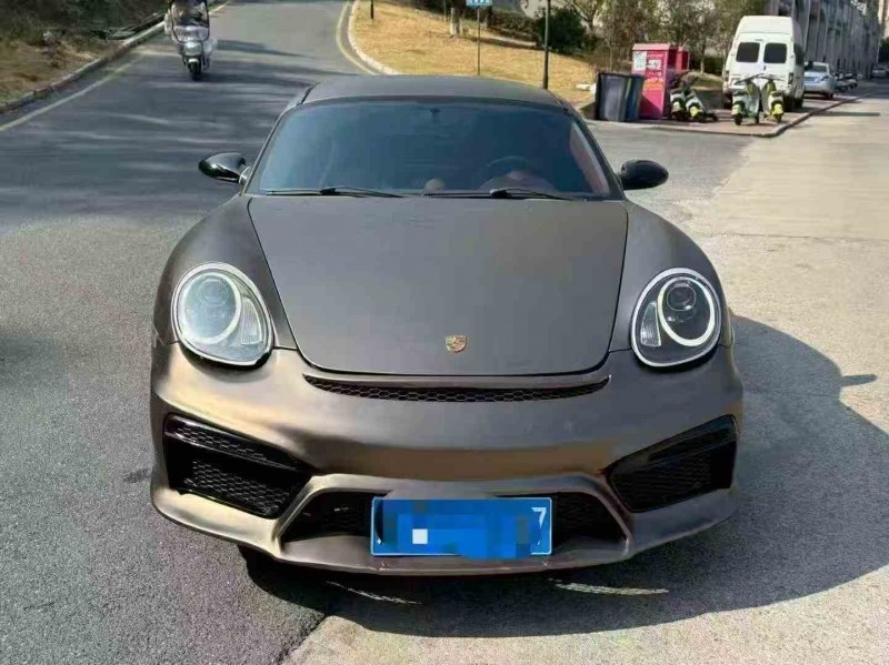 泉州09年保时捷卡曼1