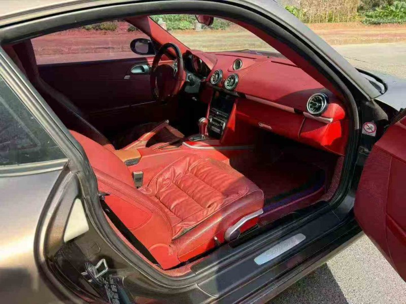 泉州09年保时捷卡曼6