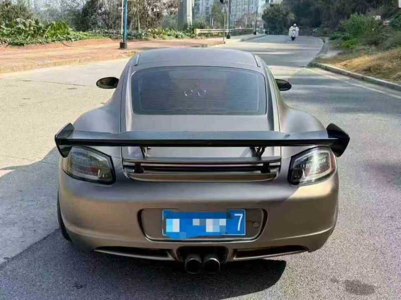 泉州09年保时捷卡曼7