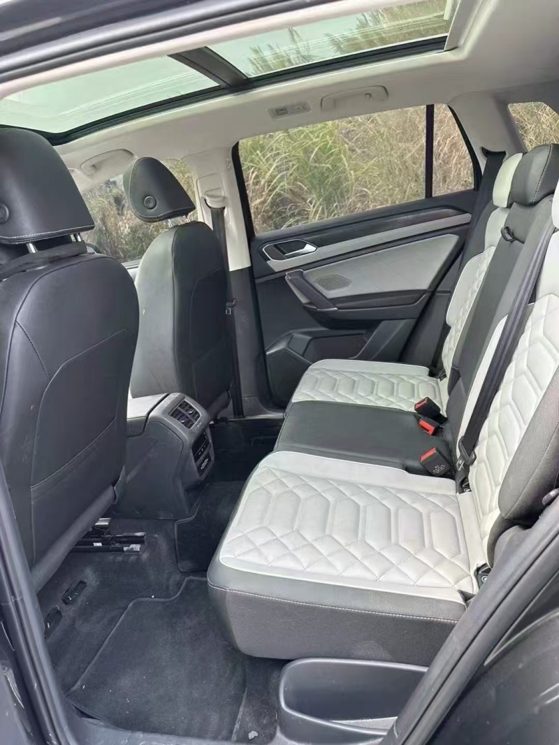 广州25年大众探岳8