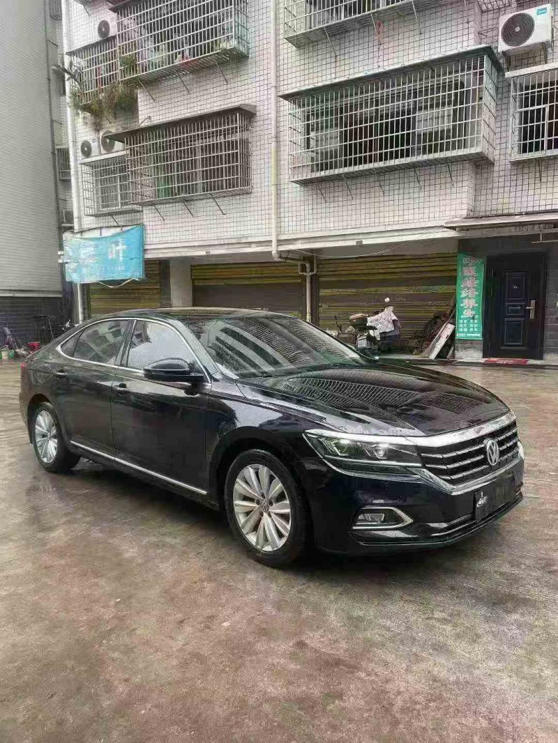 张家界19年大众帕萨特2