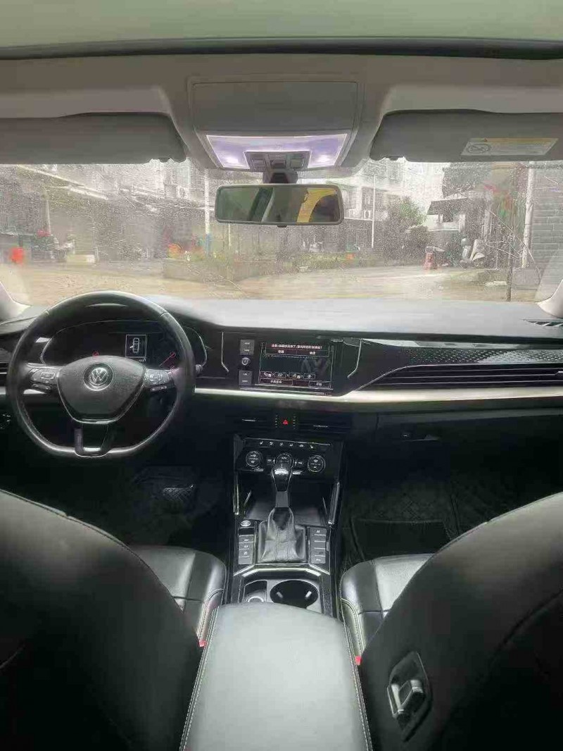 张家界19年大众帕萨特5