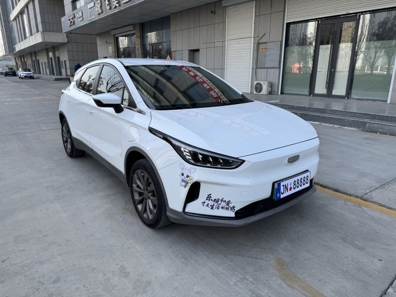 济宁23年吉利几何2