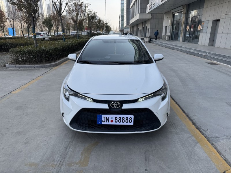 济宁22年丰田雷凌1