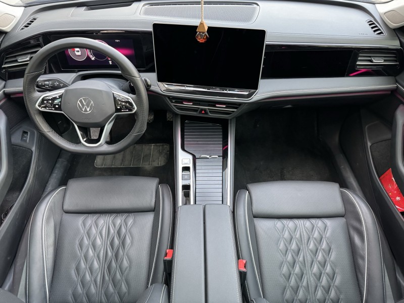 济宁25年大众迈腾5