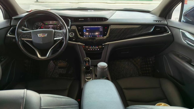 保定22年凯迪拉克XT67