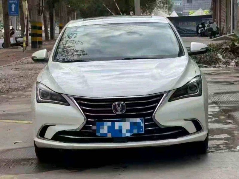 泉州20年长安汽车逸动1